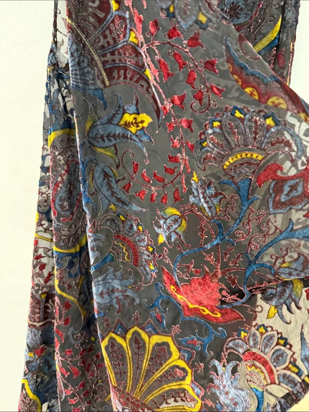 Lightweight Sheer Paisley Shawl Vest - Multicolor